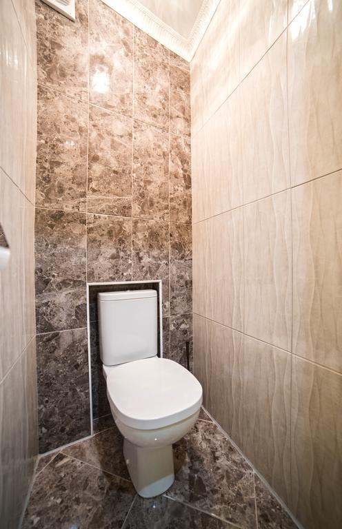 Apartments On Svobody Avenue- The Center Of إلفيف المظهر الخارجي الصورة