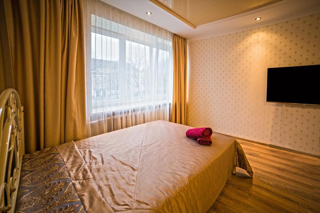 Apartments On Svobody Avenue- The Center Of إلفيف المظهر الخارجي الصورة